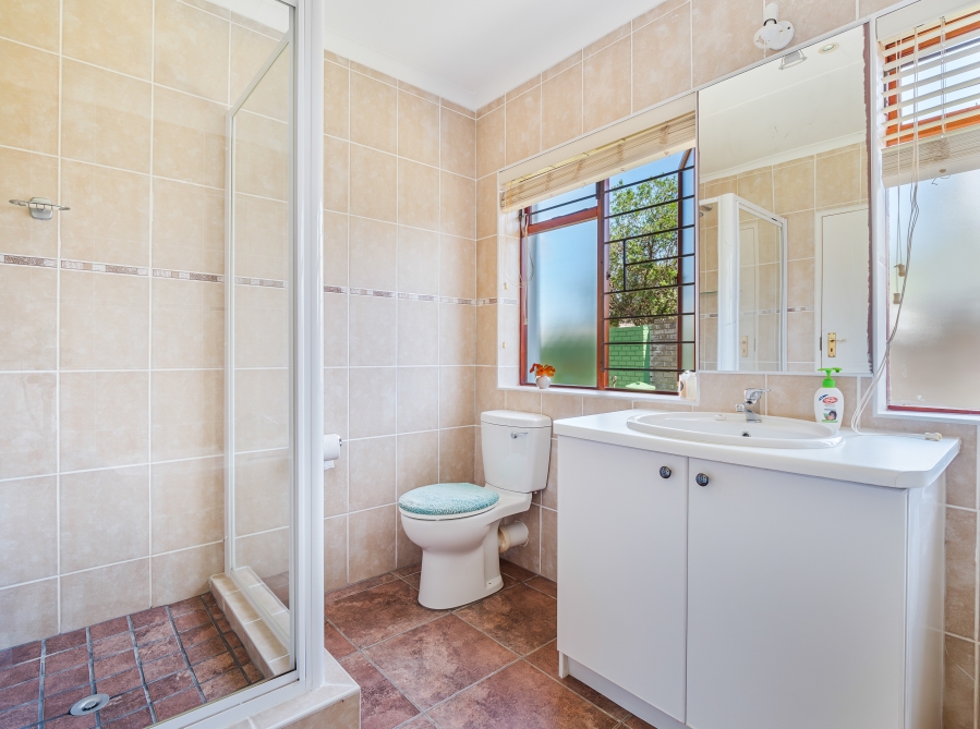 3 Bedroom Property for Sale in The Island Western Cape